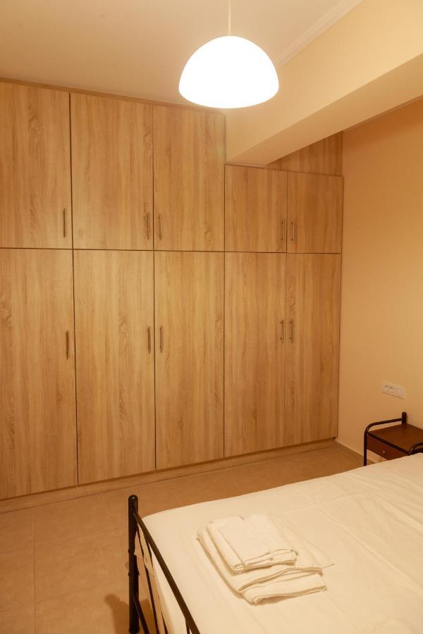 Tsoutsis Apartments Marandokhórion الغرفة الصورة